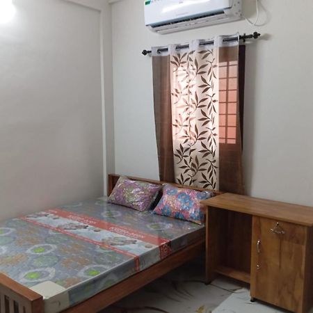 The Bunkhouse Lodge & Hostel Kochi Exterior photo